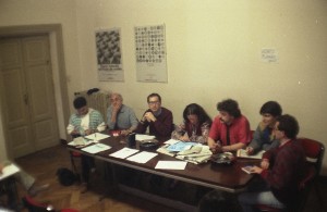 1985 Vorstellung der neuen Homo-Organisation ArciGay (Don Marco Bisceglia und Franco Grillini, 2. und 3. v.l. sowie Nichi Vendola 2.v.r.)