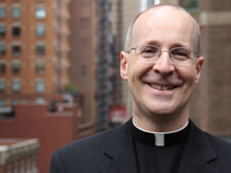 James Martin, Jesuit, Homo-Lobbyist und päpstlicher Consultor