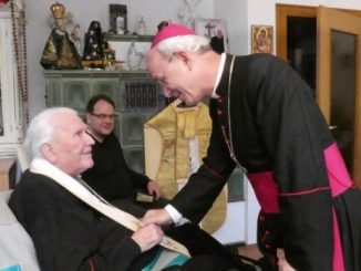 Besuch von Bischof Athanasius Schneider bei HH. Dollinger im vergangenen Februar.