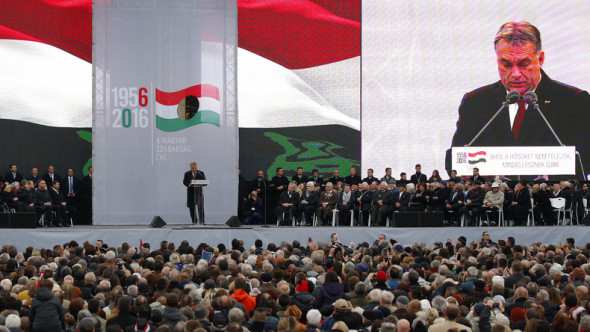 Ungarns Ministerpräsident warnt: Gigantisches "Experiment" für einen "ethnischen Bevölkerungsaustausch" im Gange. EU-Bürokraten und einige EU-Regierungen wollen aus Europa "Eurabien" machen.