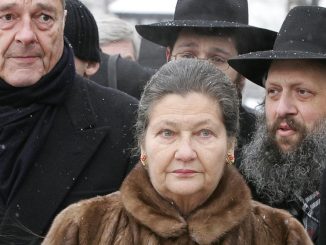 Simone Veil, die Frau, die einen Holocaust überlebte und einen anderen verschuldete.