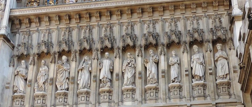 Strebt Papst Franziskus ein neues Pantheon der Märtyrer an, wie es die Anglikaner über dem Hauptportal von Westminster Abbey vor kurzem schon verwirklicht haben?