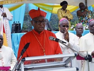 Kardinal Onaiyekan vergangene Woche beim Eucharistischen Kongreß in Ghana: "Die Barmherzigkeit Gottes hebt nicht die Gesetze Gottes oder die Normen der Kirche auf".