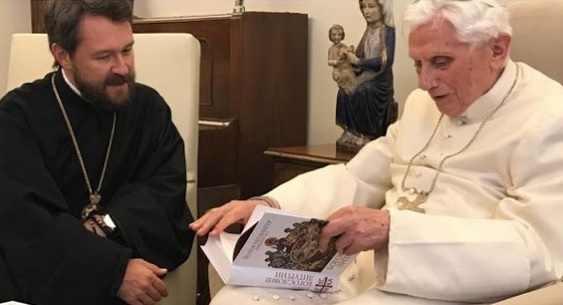Metropolit Hilarion bei Benedikt XVI.