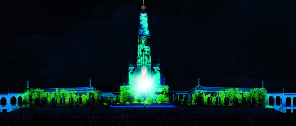 Multimedia-Projektion zum Abschluß der Hundertjahrfeiern in Fatima.
