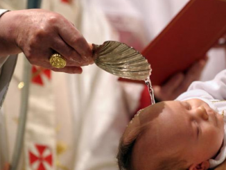 Die Taufe: Ist Papst Franziskus "fixiert" auf ein Thema, das "gar nicht existiert"?
