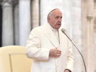 Liturgiemißbrauch: Papst Franziskus ruft in Erinnerung, daß es verboten ist, im Gottesdienst die Lesungen auszulassen oder durch andere Texte zu ersetzen.