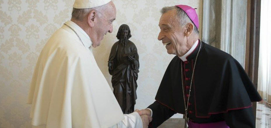 Kardinal Ladaria und Papst Franziskus