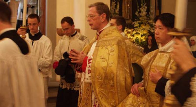Camille Perl, der langjährige Sekretär der Päpstlichen Kommission Ecclesia Dei, ist wenige Wochen vor seinem 80. Geburtstag in Rom verstorben.