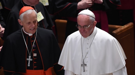 Papst Franziskus mit Kardinal Wuerl