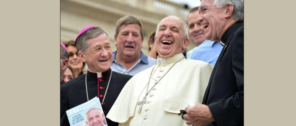 Papst Franziskus mit Kardinal Cupich