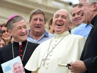 Papst Franziskus mit Kardinal Cupich