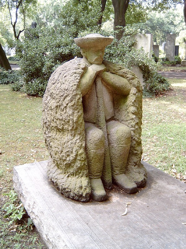 Grabmal von Péter Veres (1897–1970) (D) Skulptur von Árpád Somogyi im prominenten Friedhof von Kerepes, Budapest