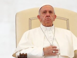 Papst Franziskus, der absolute Monarch, verlangte von der Italienischen Bischofskonferenz eine Änderung des Vaterunsers.