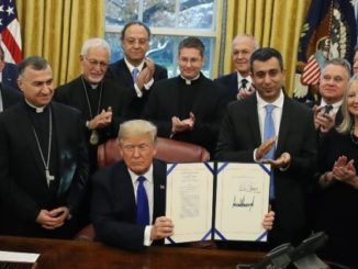 US-Präsident Trump erkannte die Verfolgung der Christen in Syrien und im Irak als Völkermord an und erließ ein Gesetz zu ihrem Schutz.