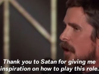 Christian Bale dankt bei der Verleihung des Golden Globe Satan.