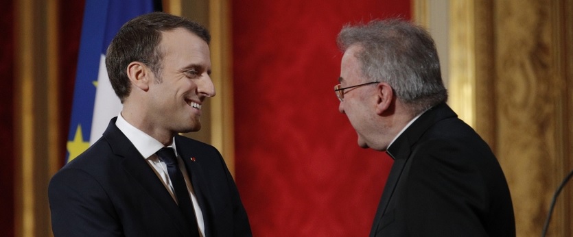 Emmanuel Macron mit Nuntius Luigi Ventura
