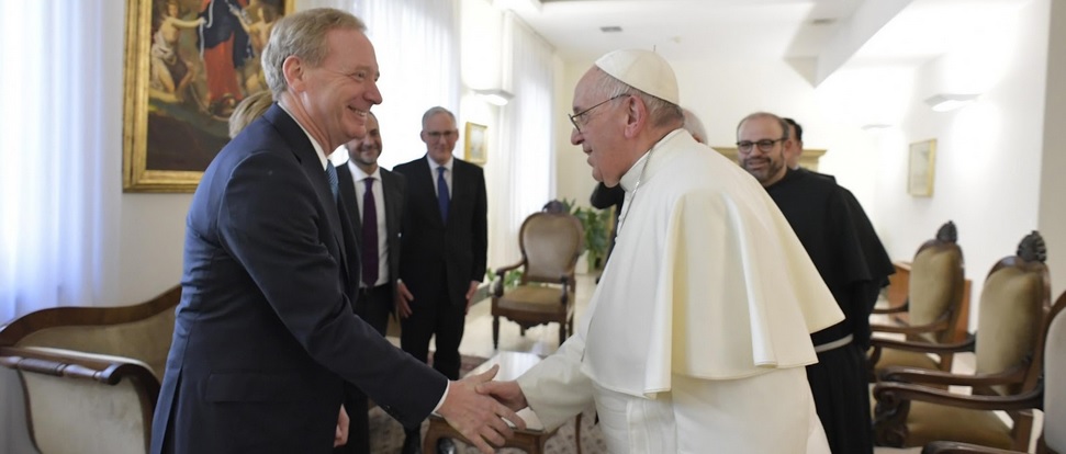 Papst Franziskus mit Microsoft-Präsident Brad Smith