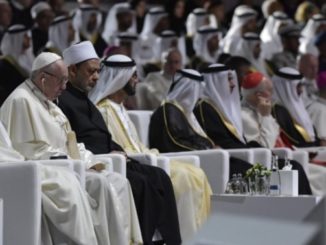 Papst Franziskus beim „interreligiösen Treffen“ in Abu Dhabi (4. Februar 2019).