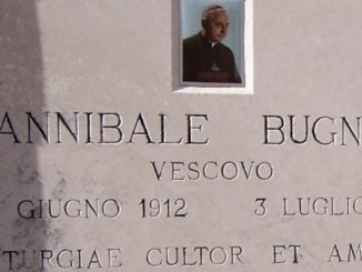 Das Grab von Msgr. Annibale Bugnini