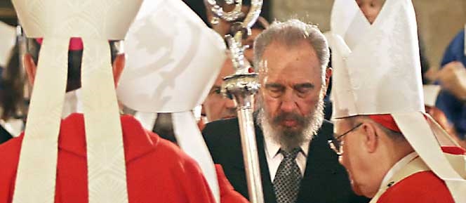 Kardinal Jaime Ortega von Havanna mit Staats- und Parteiführer Fidel Castro.