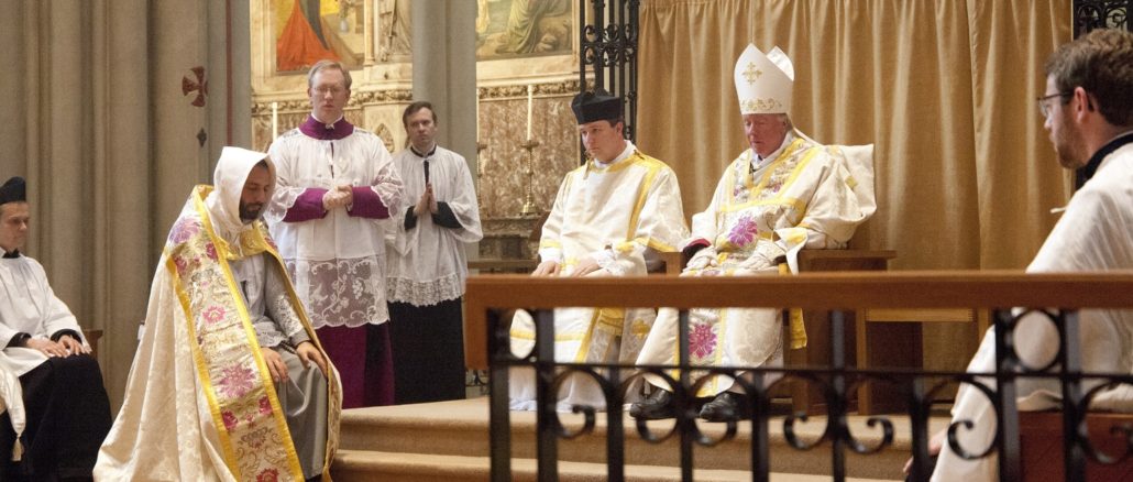 Freudenfest in der Diözese Portsmouth in Südengland: Vier ehemaligen Franziskaner der Immakulata wurden zu Priestern geweiht.