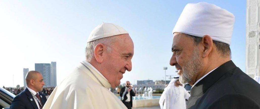 Papst Franziskus mit dem Großimam in Abu Dhabi