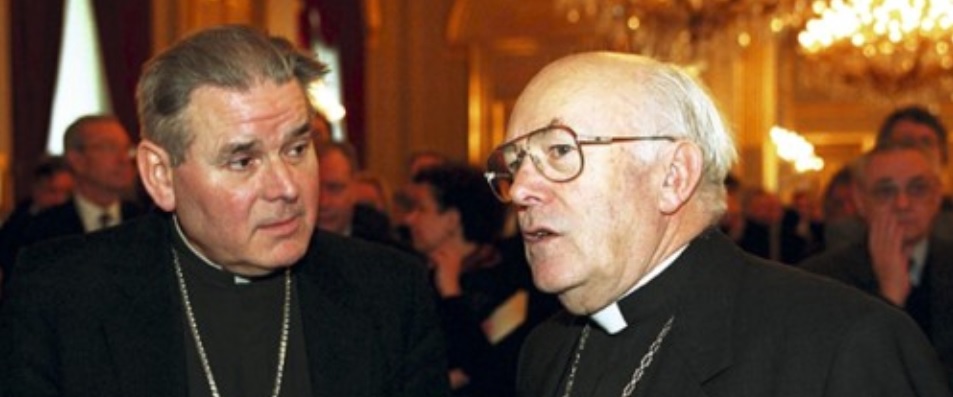 Kardinal Danneels und Bischof Vangheluwe waren in den 90er Jahren für die Buchreihe Reoach 3 für den Religionsunterricht in Flandern verantwortlich.
