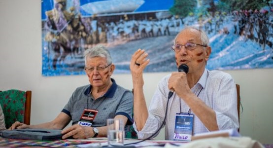“Im Amazonas begegnet man ständig Deutschen“: Die Befreiungsthologen Paulo Suess (rechts) und Erwin Kräutler.