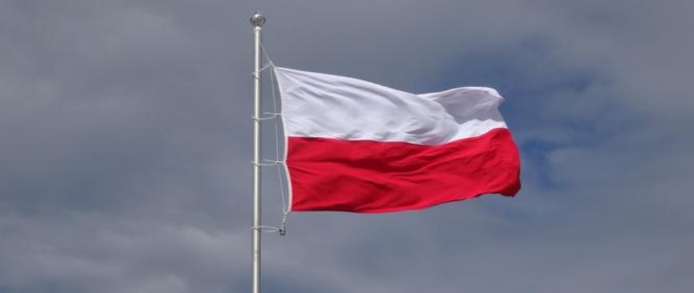 Polens Parlamentswahlen brachten der christlich-nationalkonservativen Regierung ein Plus von sechs Prozent und eine deutliche Absicherung der absoluten Mehrheit.