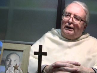 Der Dogmatiker P. Cavalcoli sagt, man müsse Papst Franziskus „ertragen“.
