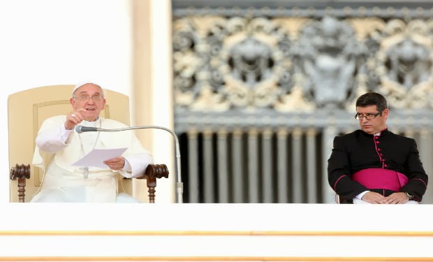 Msgr. Fabia Pedacchio Leaniz, bis Dezember 2019 erster Sekretär des Papstes.