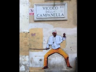 Papst Franziskus als Katana-schwingender Kill Bill – Street Art in Rom Anfang 2020.
