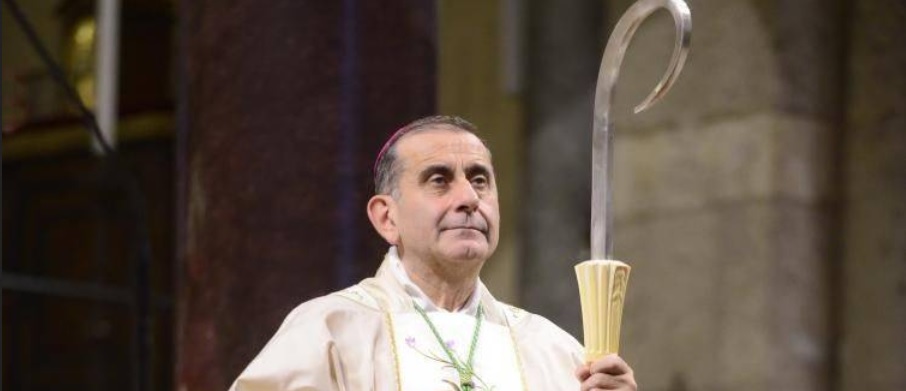 Erzbischof Delpini sagte für zwei Wochen alle Messen im größten Bistum der Welt ab.
