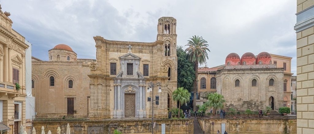 Die 1143 fertiggestellte Martorana in Palermo, mit späteren Ergänzungen.