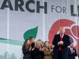 Donald Trump nahm als erster US-Präsident am Marsch für das Leben teil – die tonangebenden Medien versuchen dieses Signal auch in Europa zu verdunkeln.