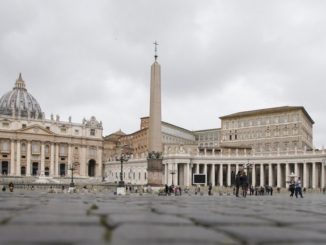 Coronavirus: Bischofskonferenz ordnet an, daß 25 Tage lang in Italien keine öffentliche Messe zelebriert werden soll.