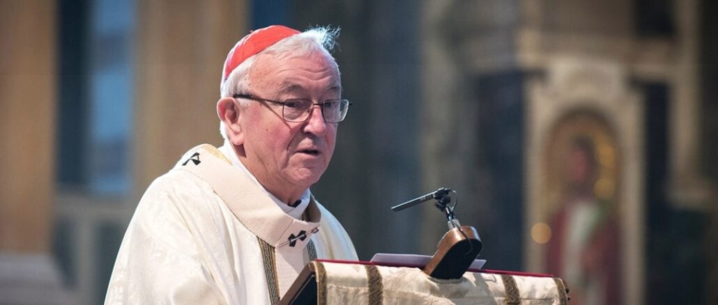 Kardinal Nichols, der Primas von England, protestiert gegen das Meßverbot der Regierung wegen des Coronavirus.