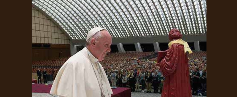 Papst Franziskus mit Luther