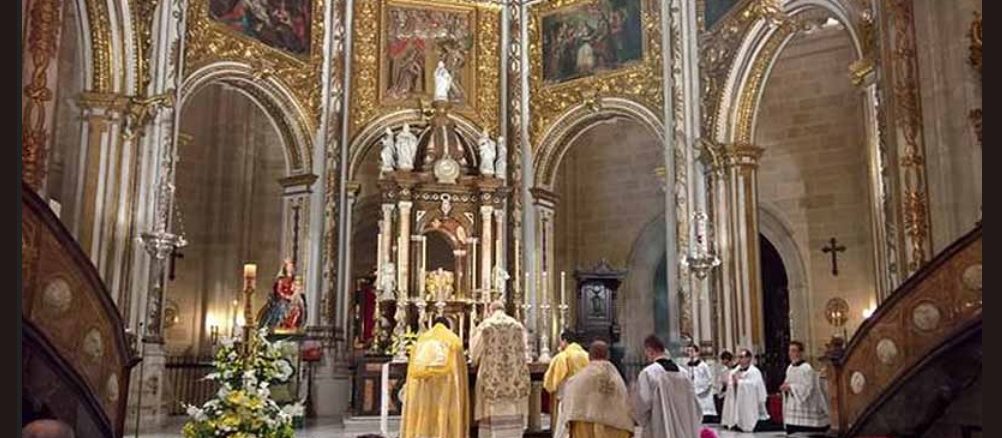 Frankreichs Bischofskonferenz erweist sich auf einem Auge blind und beurteilt Summorum Pontificum überwiegend negativ.