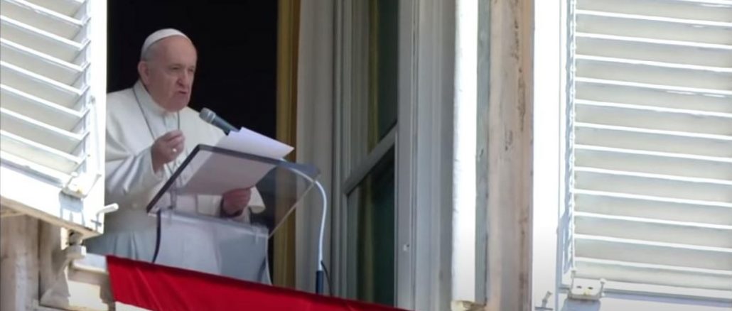 Papst Franziskus beim Regina Caeli am 9. Mai.
