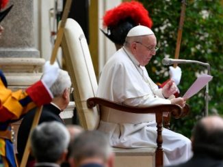 Will Papst Franziskus ein traditionis custos, ein Hüter der Tradition sein?