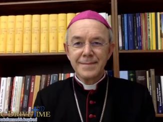 Weihbischof Athanasius Schneider sprach in der Sendung Catholic Drive Time über mögliche Einschränkungen des Motu proprio Summorum Pontificum und die Piusbruderschaft.