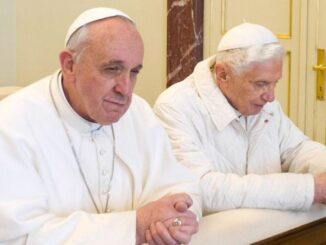 Die Anomalie zweier Päpste veranlaßt Kanonisten, auf die Schließung von Lücken in der Rechtsordnung zu drängen.