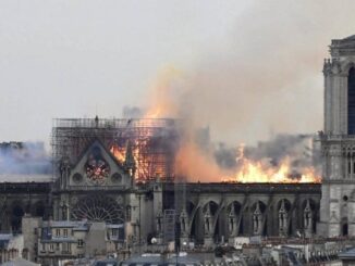 Während die Außengestaltung von Notre-Dame in Paris originalgetreu erfolgt, will die Erzdiözese das Innere neu gestalten.