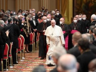 Papst Franziskus beim Neujahrsempfang für das beim Heiligen Stuhl akkreditierte Diplomatische Corps.