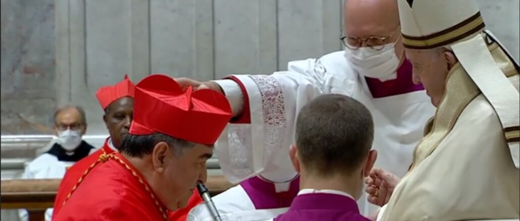 Der geimpfte Kardinal Arizmendi wurde nicht bei einer Schießerei getötet, sondern hat "etwas Schnupfen". Eine kuriose Meldung? In der Tat. Doch sehen sie selbst, denn derzeit ist einiges kurios.