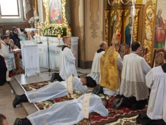 Priesterweihen der Priesterbruderschaft St. Josaphat in der Ukraine (2019). Die Bruderschaft bittet um das Gebet für die Ukraine.