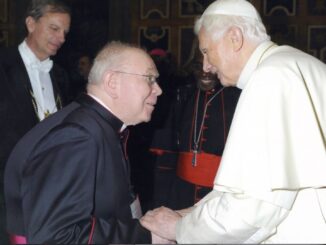 Msgr. Michel Schooyans SJ, ein Streiter gegen menschenfeindliche Ideologien, mit Benedikt XVI.