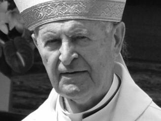 Kardinal Jozef Tomko (1924–2022) ist gestern in Rom verstorben. Er war nach dem Zweiten Weltkrieg in Rom eine wichtige Anlaufstelle für die verfolgte Kirche der Tschechoslowakei. Deshalb war er von Papst Johannes Paul II. geschätzt und wurde von ihm in hohe Ämter berufen.
